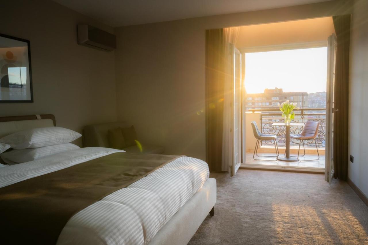Downtown Apartments Prishtinë Luaran gambar