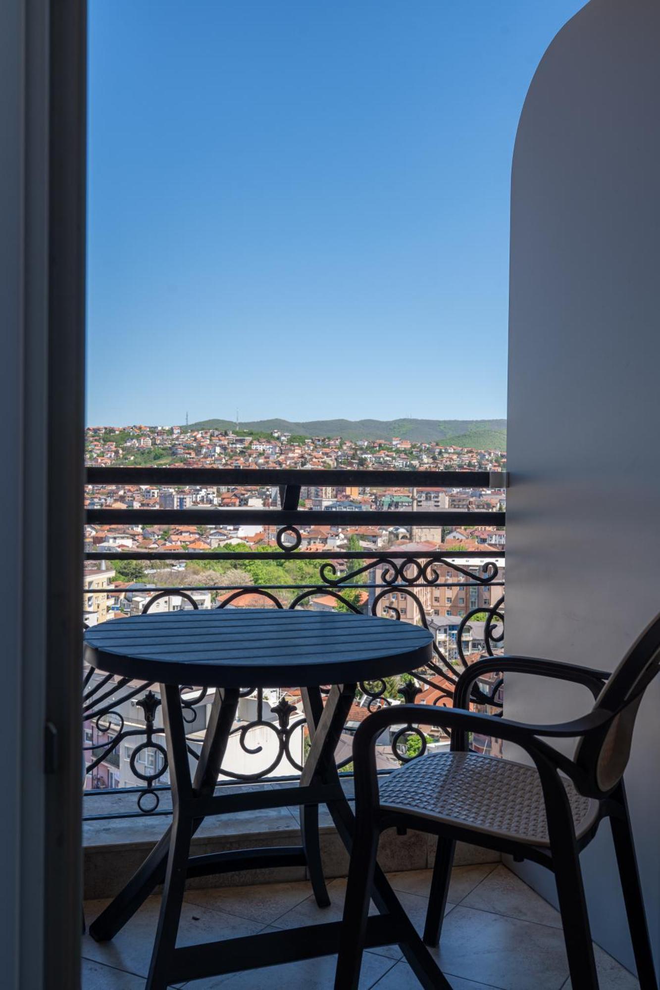 Downtown Apartments Prishtinë Luaran gambar